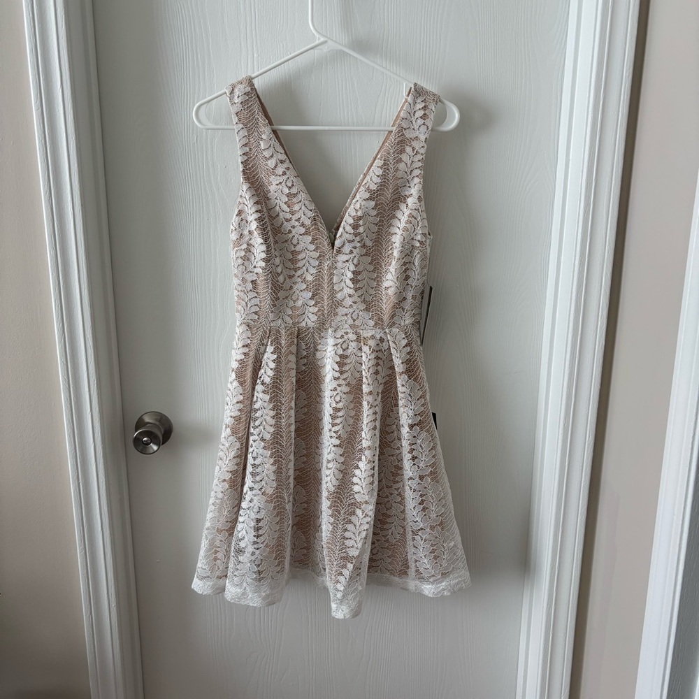 Lulu's Lace V-Neck Mini Dress - White and Tan